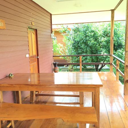 Baan Suan Kru Kob Hotel Ban Ko Maphang Exterior foto