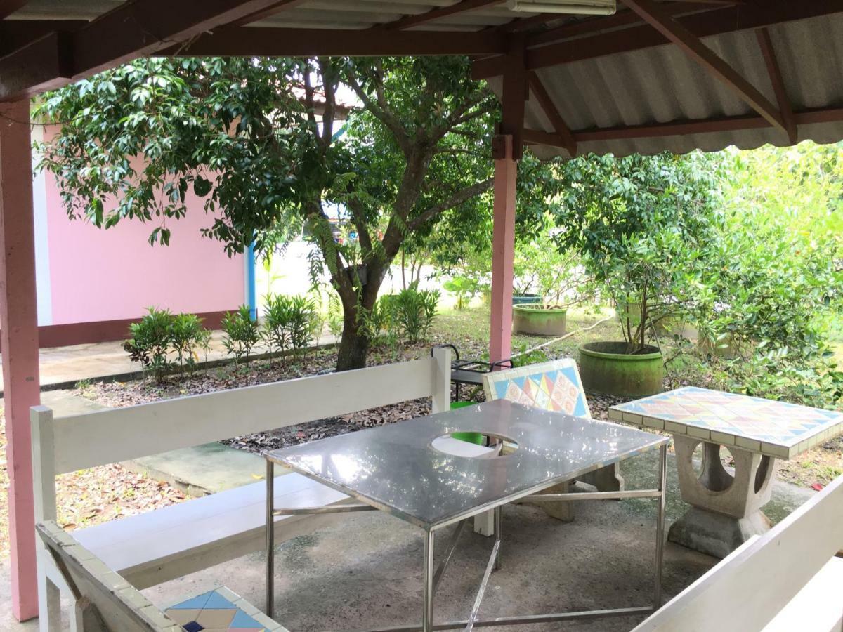 Baan Suan Kru Kob Hotel Ban Ko Maphang Exterior foto