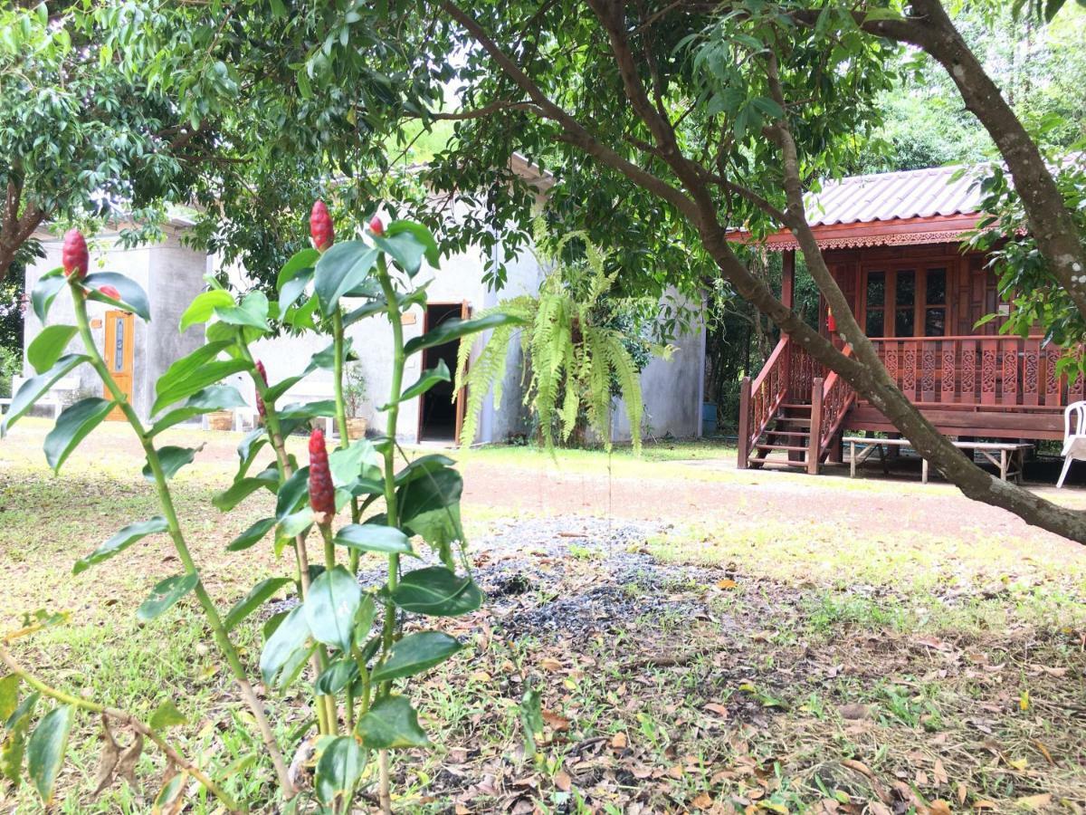 Baan Suan Kru Kob Hotel Ban Ko Maphang Exterior foto
