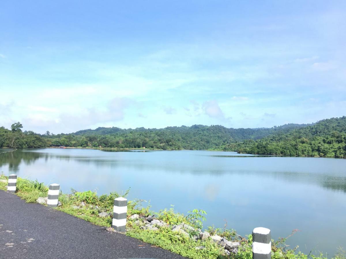 Baan Suan Kru Kob Hotel Ban Ko Maphang Exterior foto