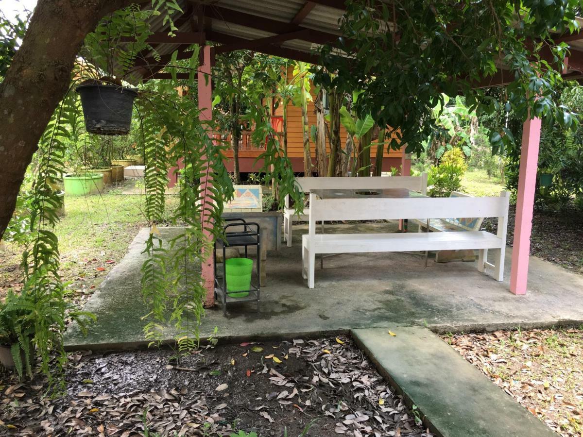 Baan Suan Kru Kob Hotel Ban Ko Maphang Exterior foto